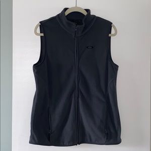 Oakley Vest Size XL Like New